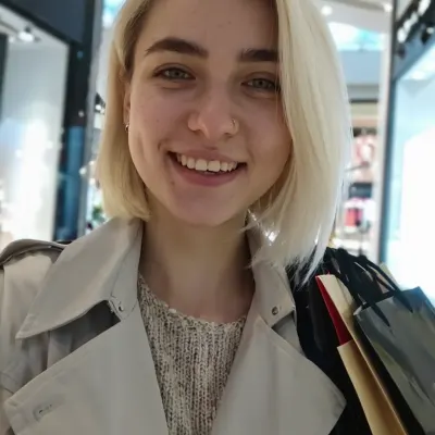 Альбина, 33